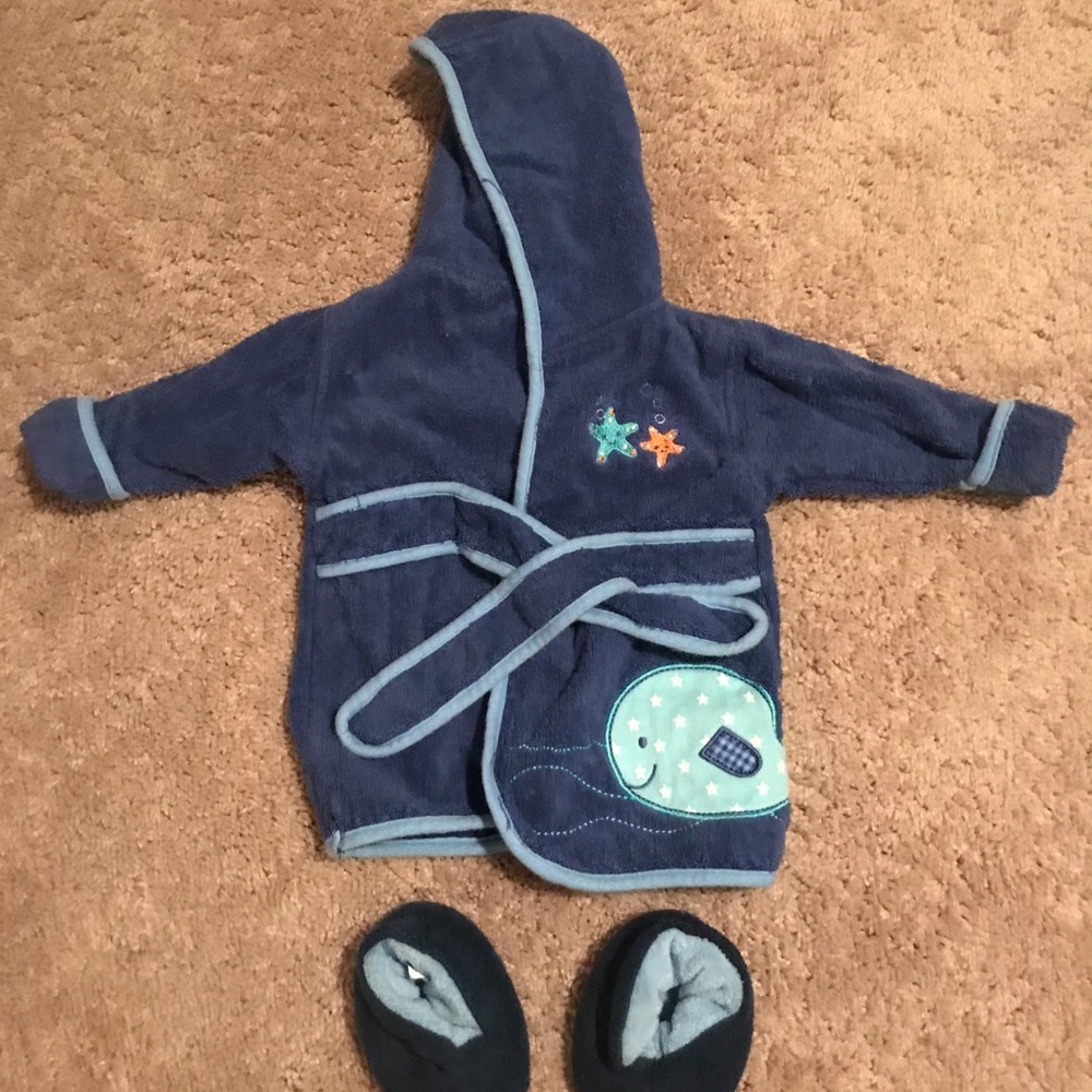Blue starfish robe with booties!